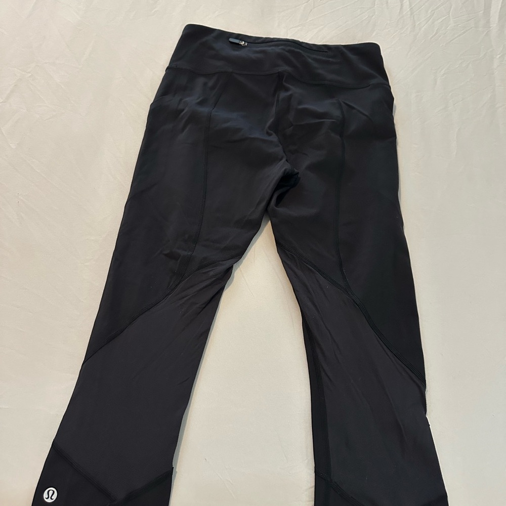 Black Lululemon Cropped Leggings